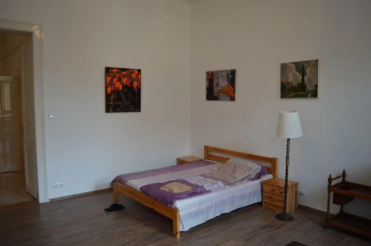 Flower Apartment Budapest