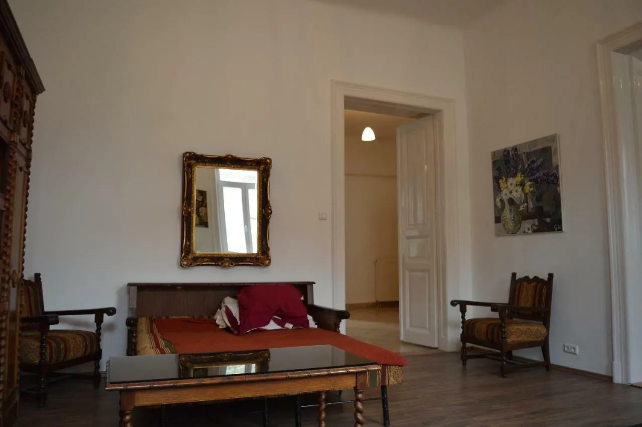 Flower Apartment Budapest