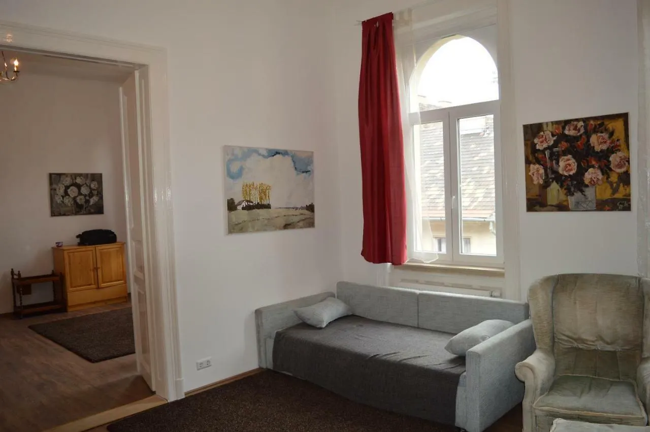 Flower Apartment Budapest